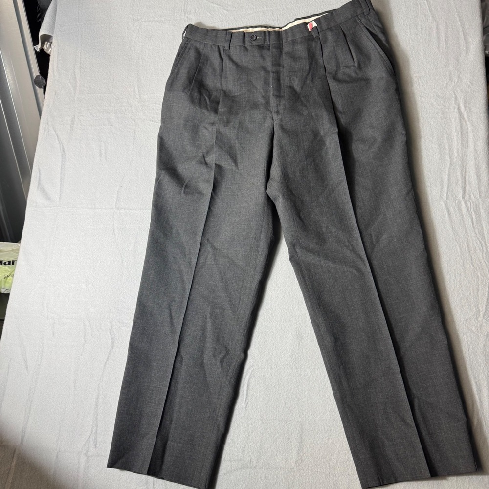 Hart Schaffner Marx Men Charcoal Gray Pure Virgin Wool Pleated Dress Pants 38x29